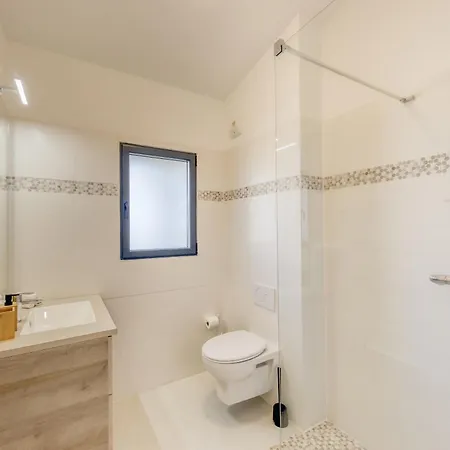 Familiale Piscine Jaccuzi Entre Et Paris Villa
