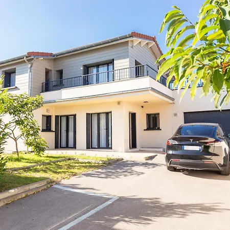 Familiale Piscine Jaccuzi Entre Et Paris Villa Rosny-Sous-Bois