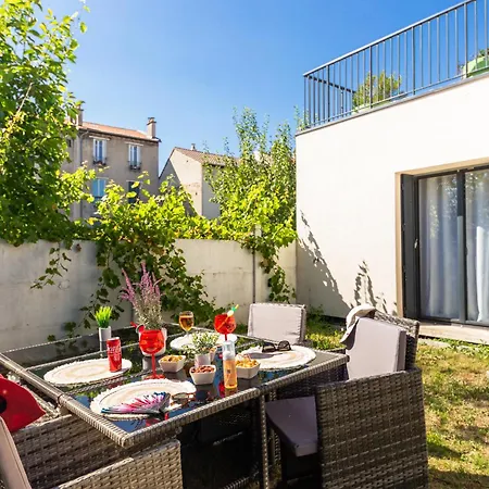 Familiale Piscine Jaccuzi Entre Et Paris * Rosny-Sous-Bois